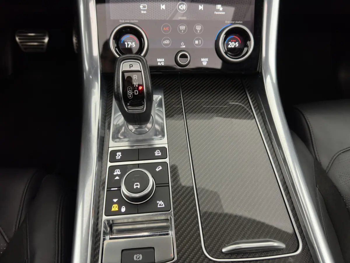 5.0 V8 SC SVR Aut. *PANO | LEATHER | MATRIX-LED | HEAD-UP | CARBON | ADAPTIVE-CRUISE | MEMORY-PACK | MERIDIAN-AUDIO | BLINDSPOT | TOPVIEW | DIGI-COCKPIT | HEATED-SPORTSEATS | PRIVACY-GLASS |