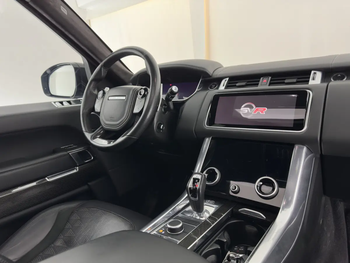 5.0 V8 SC SVR Aut. *PANO | LEATHER | MATRIX-LED | HEAD-UP | CARBON | ADAPTIVE-CRUISE | MEMORY-PACK | MERIDIAN-AUDIO | BLINDSPOT | TOPVIEW | DIGI-COCKPIT | HEATED-SPORTSEATS | PRIVACY-GLASS |