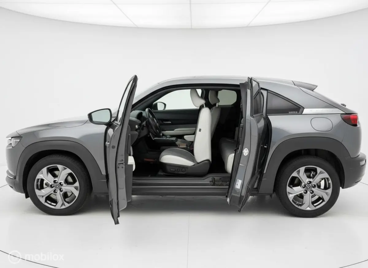 e-SkyActiv Comfort 36 kWh | NAP | SOH 91% | Head-up Display | Camera | Stoelverwarming | 2021