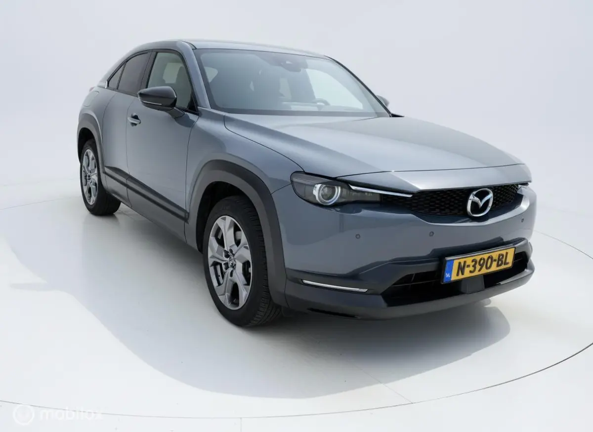 e-SkyActiv 145 36 kWh | NAP | SOH92%| Camera | Stoelverwarming | All Season Banden | 2021
