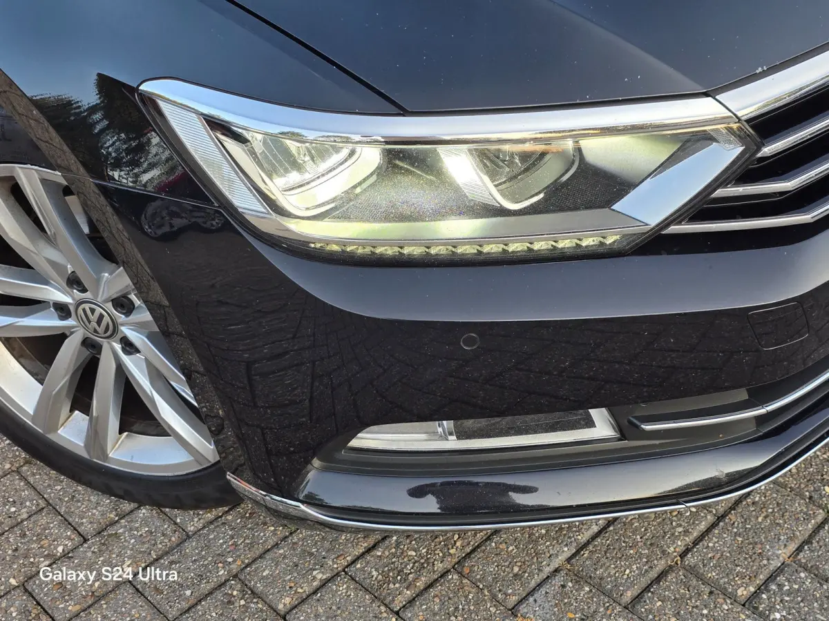2.0 TDI Highline Business R / Aut / Acc / 150 PK / Lane Assist / Camera / Elek Pakket / Xenon / Pdc / 18