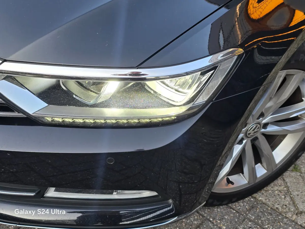 2.0 TDI Highline Business R / Aut / Acc / 150 PK / Lane Assist / Camera / Elek Pakket / Xenon / Pdc / 18