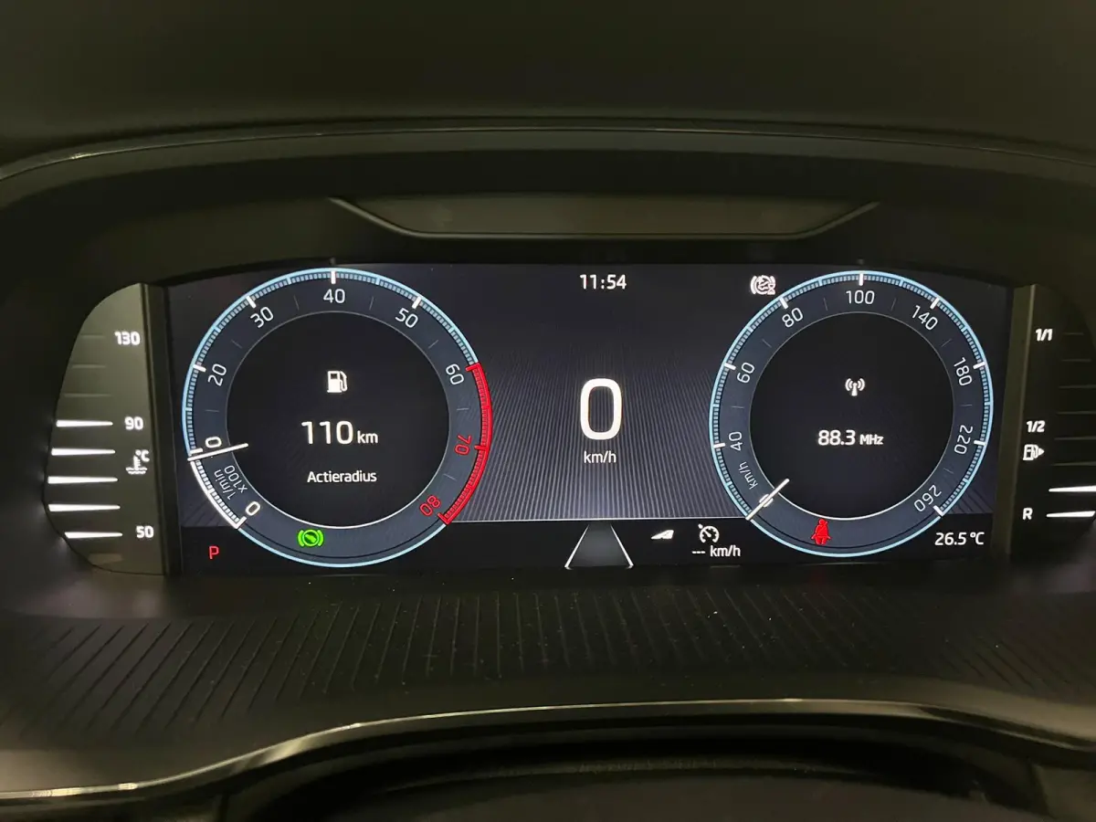 1.0 e-TSI Business Edition Trekhaak Airco ECC Navi Wireless Carplay PDC VA Full LED Virtual Cockpit Cruise Control