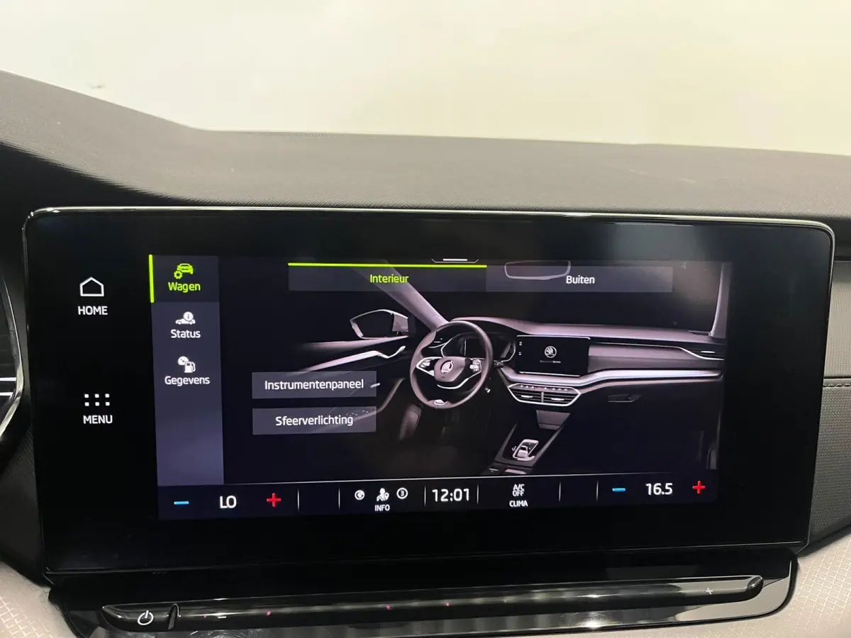 1.0 e-TSI Business Edition Trekhaak Airco ECC Navi Wireless Carplay PDC VA Full LED Virtual Cockpit Cruise Control