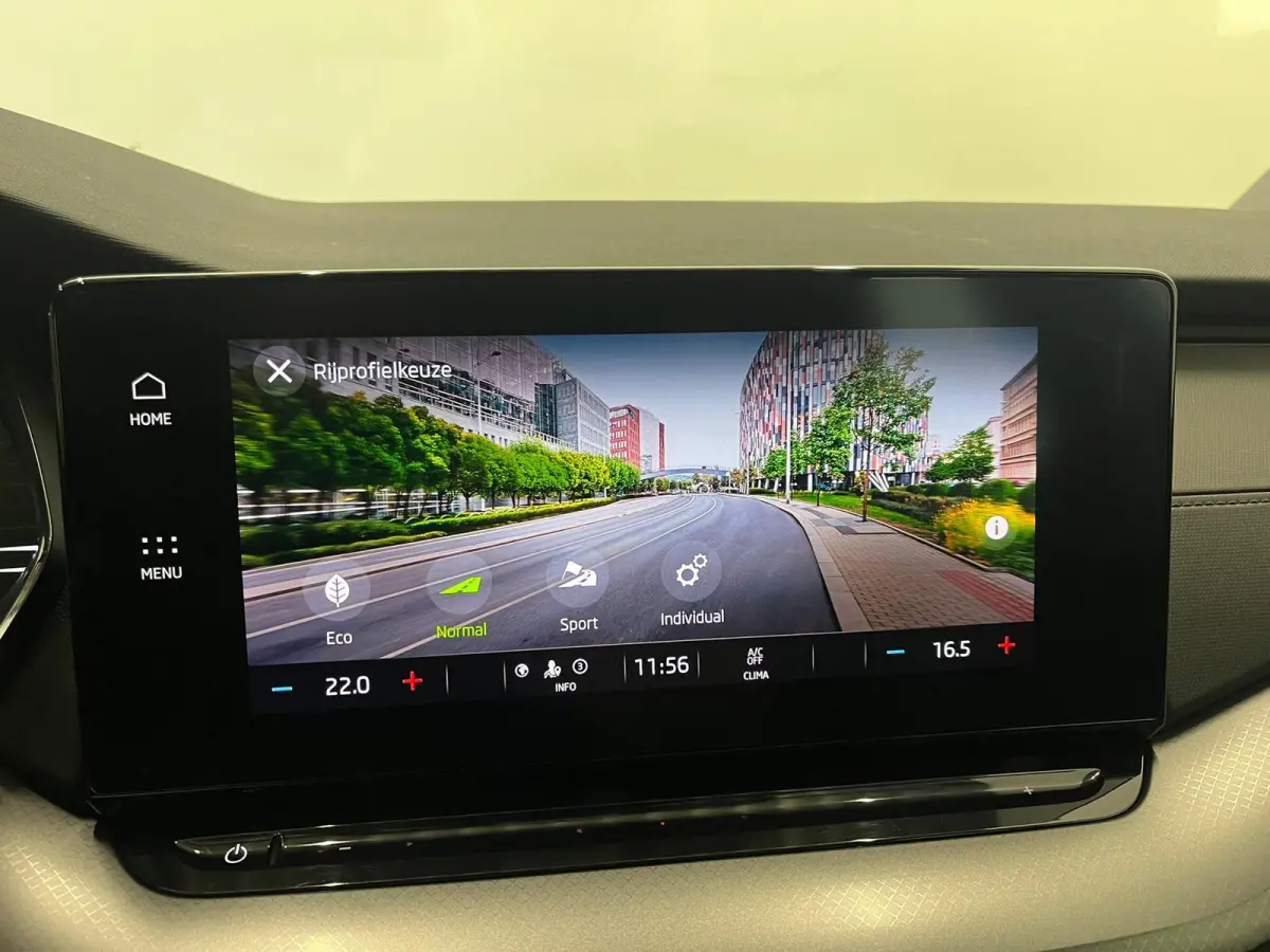 1.0 e-TSI Business Edition Trekhaak Airco ECC Navi Wireless Carplay PDC VA Full LED Virtual Cockpit Cruise Control
