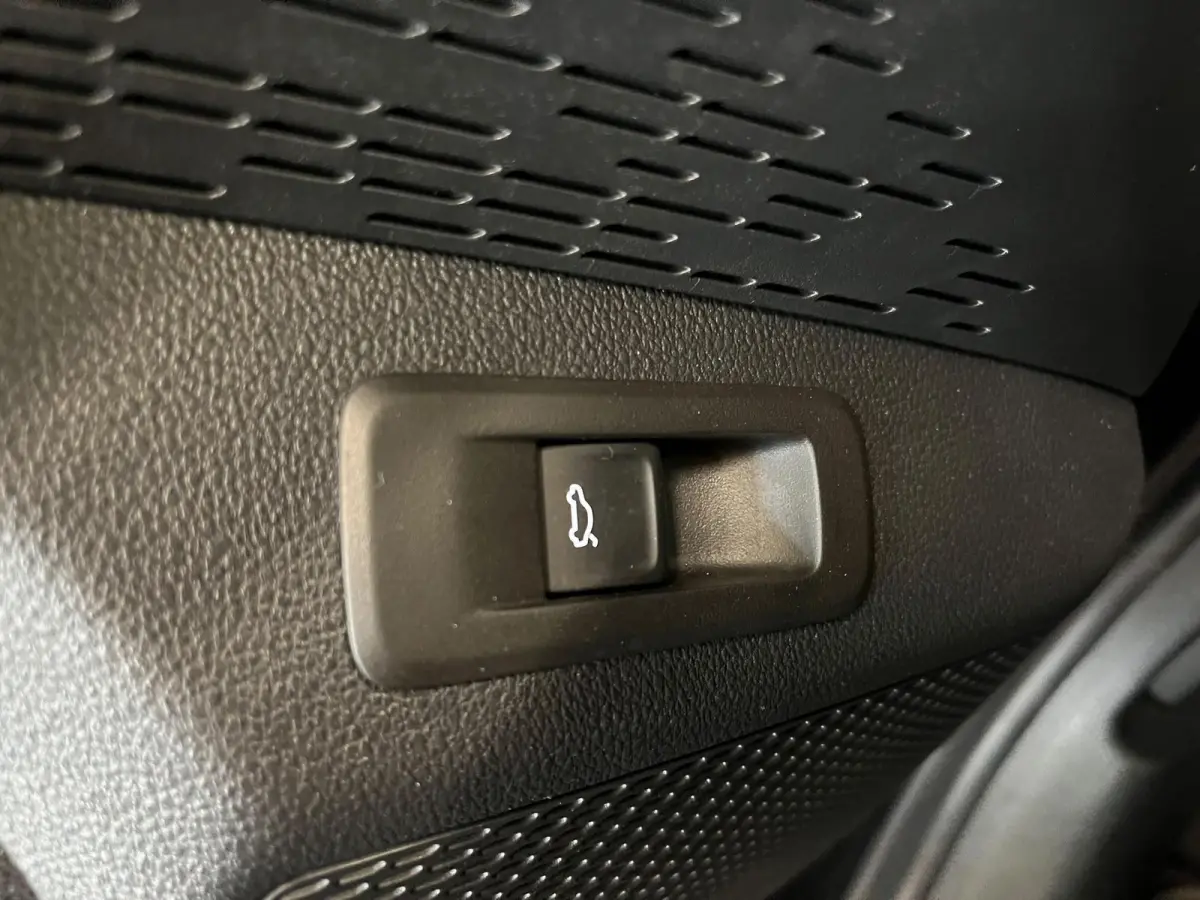 1.0 e-TSI Business Edition Trekhaak Airco ECC Navi Wireless Carplay PDC VA Full LED Virtual Cockpit Cruise Control