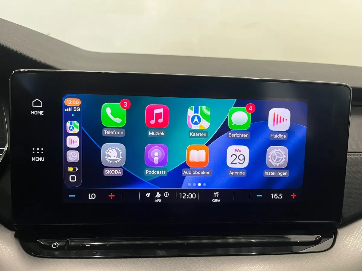 1.0 e-TSI Business Edition Trekhaak Airco ECC Navi Wireless Carplay PDC VA Full LED Virtual Cockpit Cruise Control