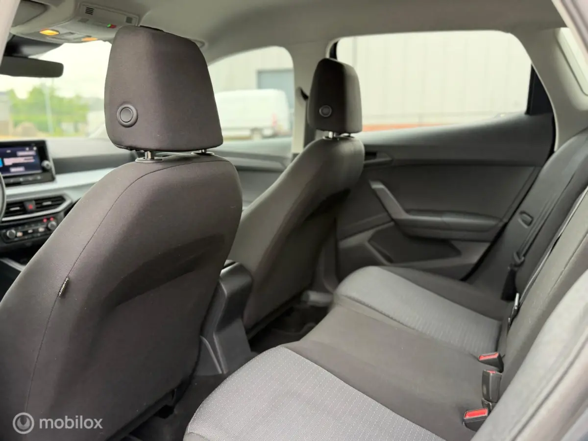 1.0 EcoTSI Style | NAP | Climate control | Nederlandse Auto | Donkergrijs Metallic | 2023