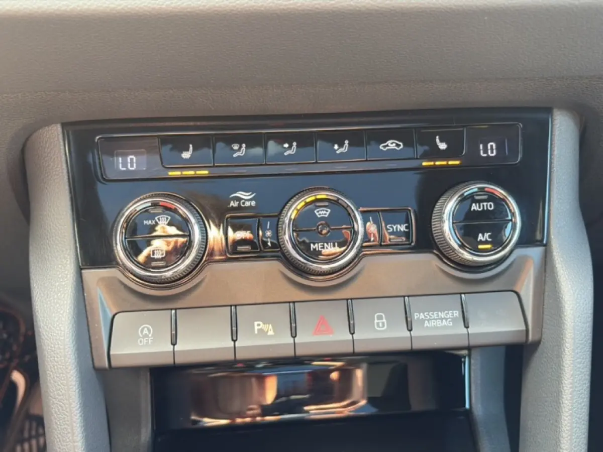2.0 TDI DSG 4X4 SPORTLINE TREKHAAK/PANO-DAK/CAM/ELEK-KLEP/CRUISE/STOELVERW