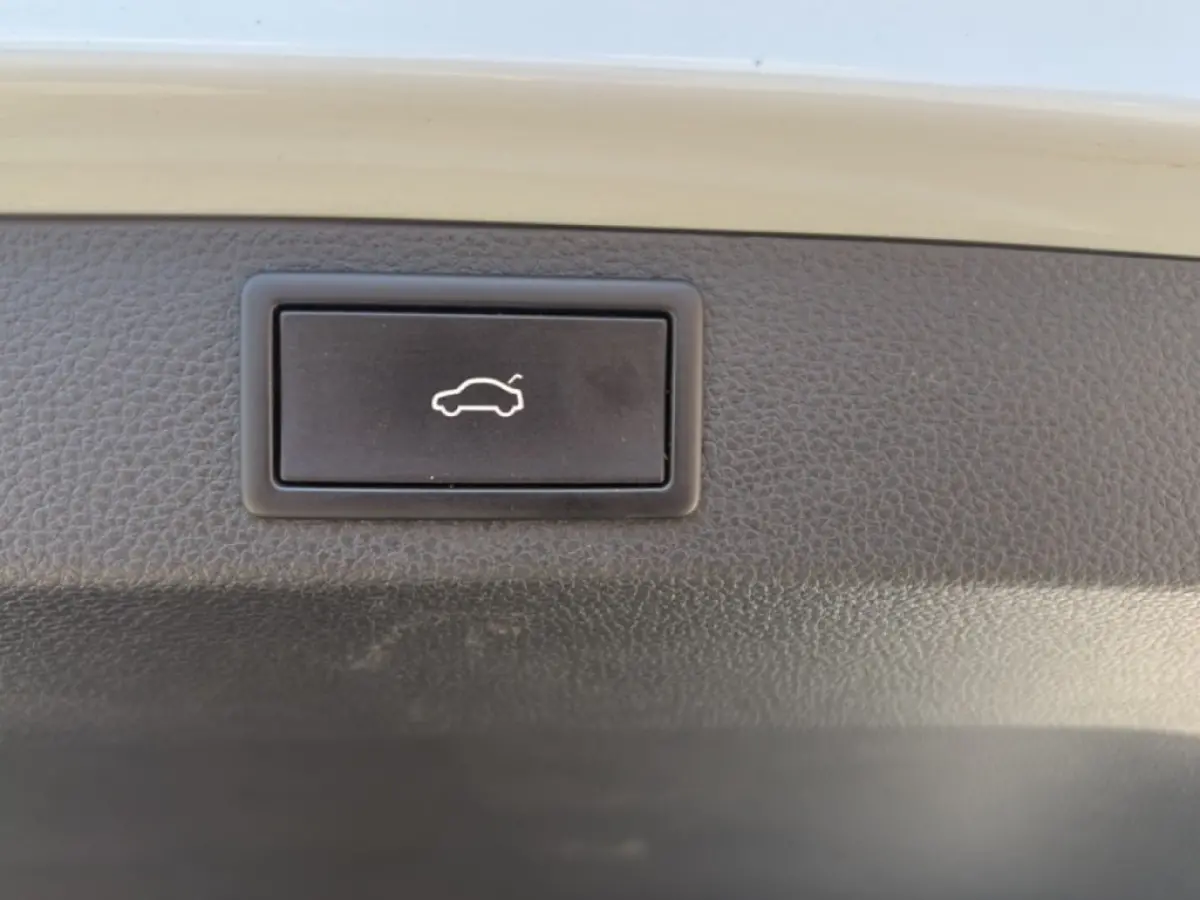 2.0 TDI DSG 4X4 SPORTLINE TREKHAAK/PANO-DAK/CAM/ELEK-KLEP/CRUISE/STOELVERW