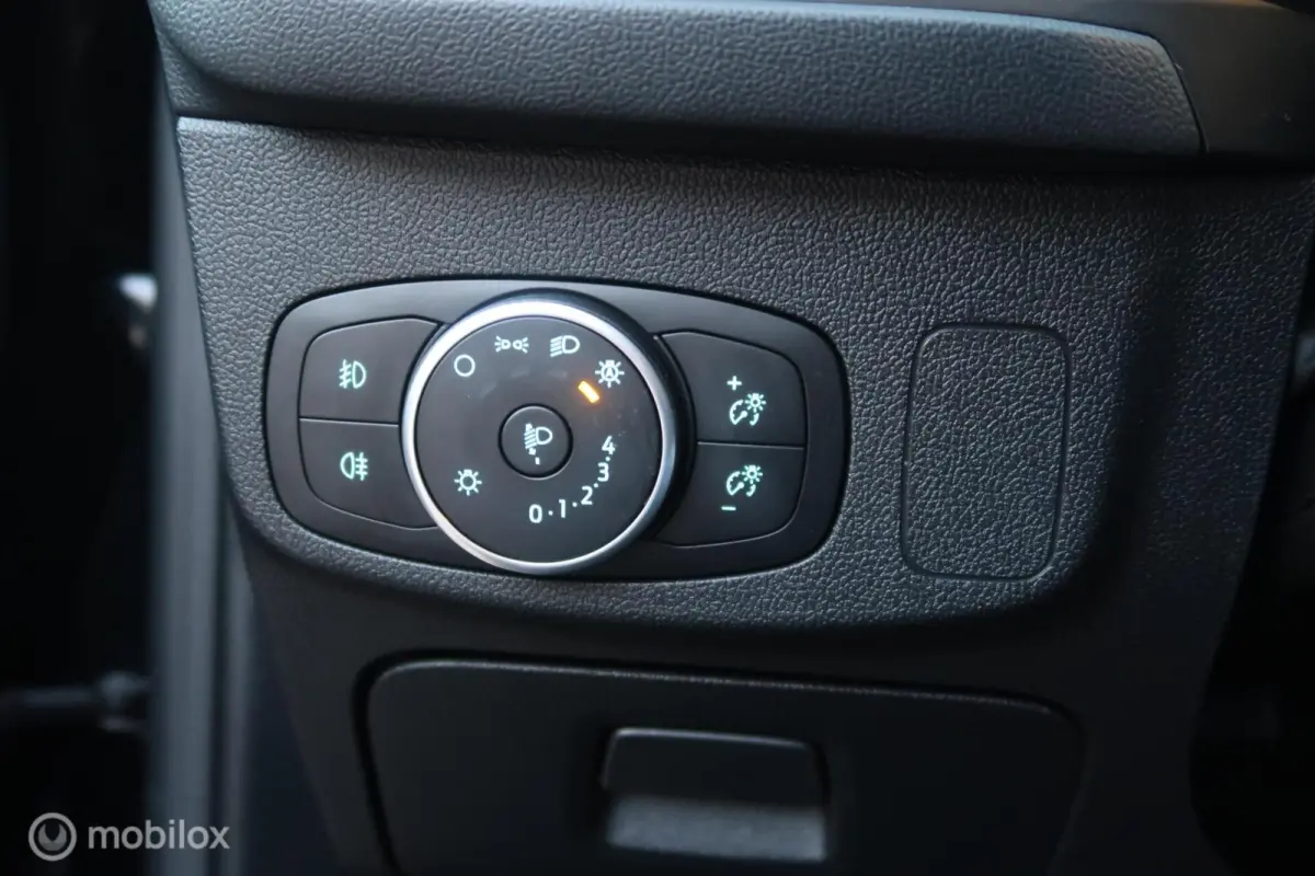 1.0 EcoBoost EDITION EDITION CARPLAY, NAVI, CRUISECONTROL