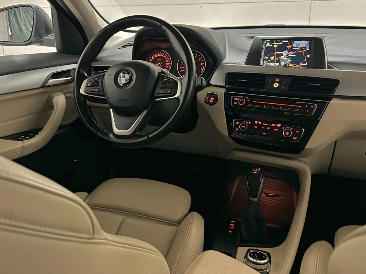 sDrive18i High Executive Leer Navi Cruise Trekh. NAP