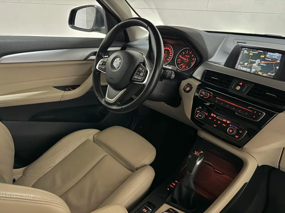sDrive18i High Executive Leer Navi Cruise Trekh. NAP