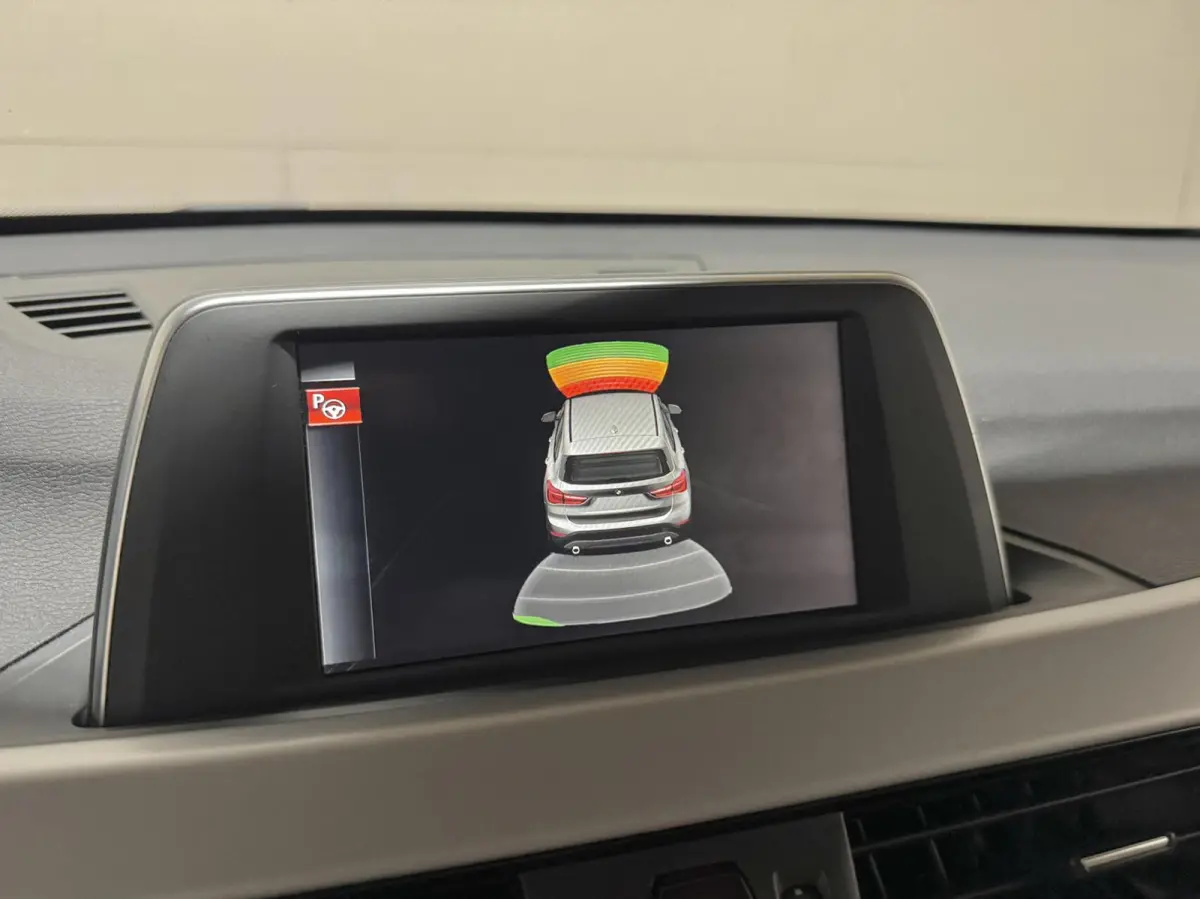 sDrive18i High Executive Leer Navi Cruise Trekh. NAP