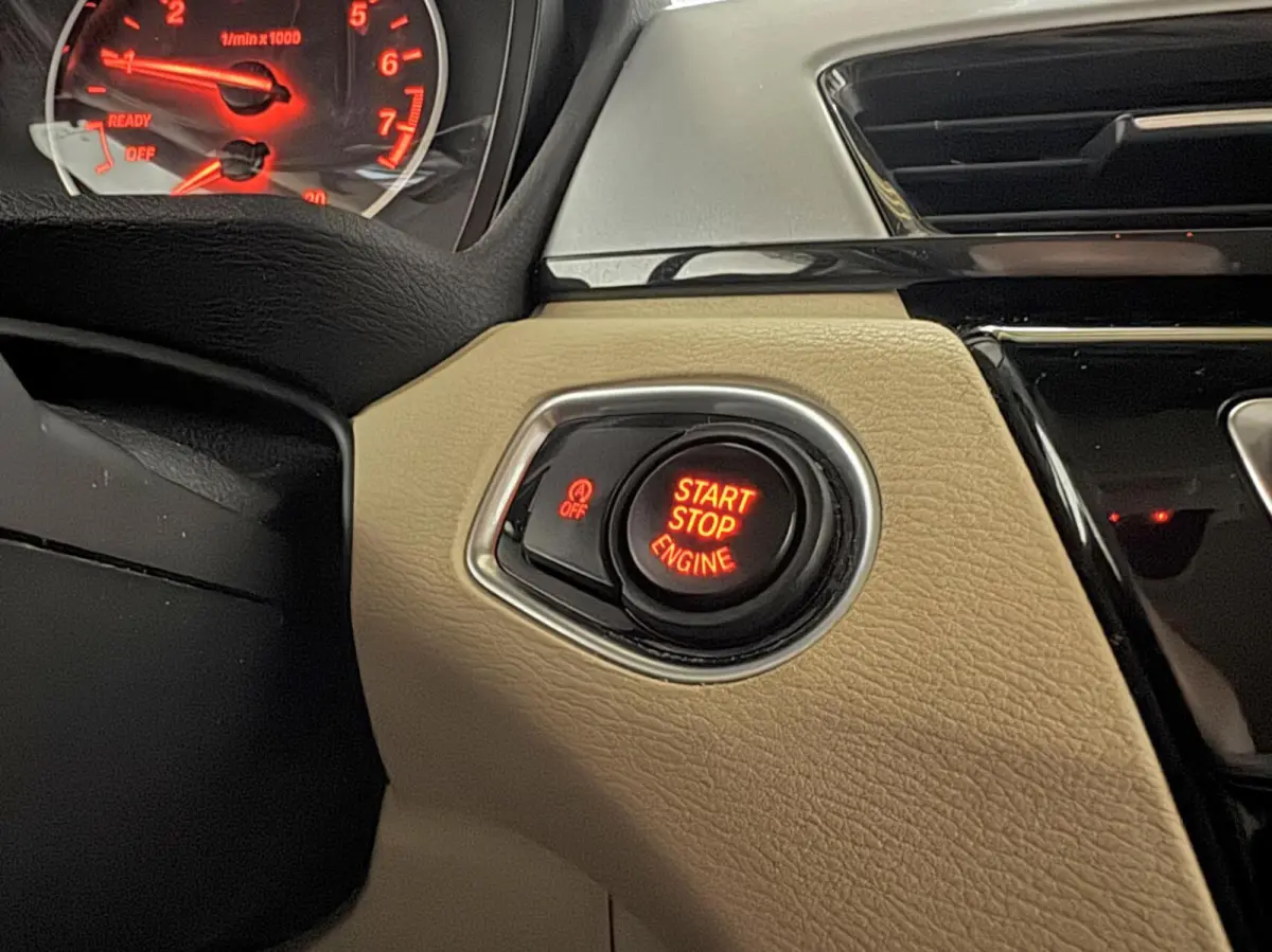 sDrive18i High Executive Leer Navi Cruise Trekh. NAP