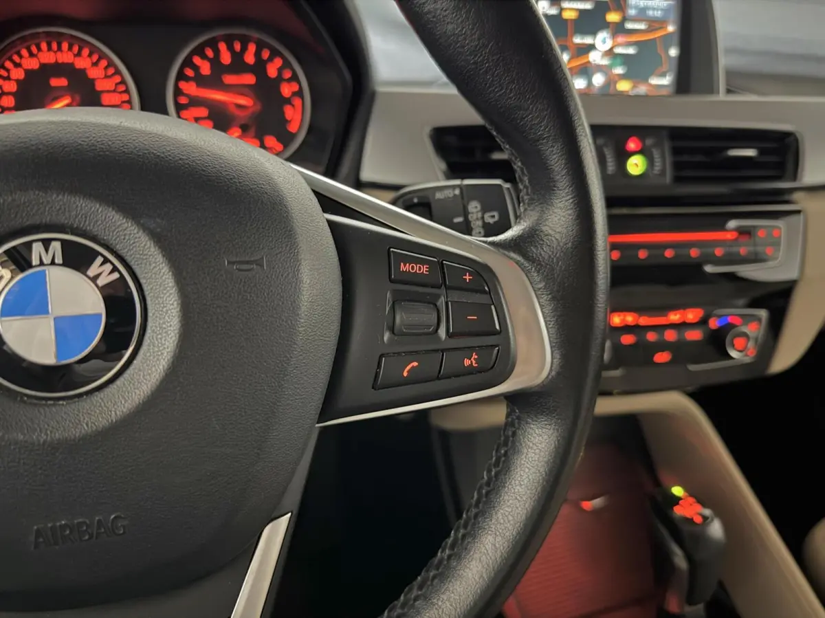sDrive18i High Executive Leer Navi Cruise Trekh. NAP