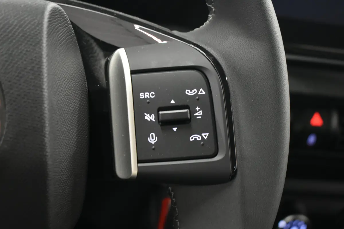 1.2 Turbo 100pk Plus | Carplay | Airco | Cruise Control | DAB | Telefoon | Apple Carplay/Android Auto|telefoonintegratie premium | Audio installatie | Buitenspiegels verwarmbaar