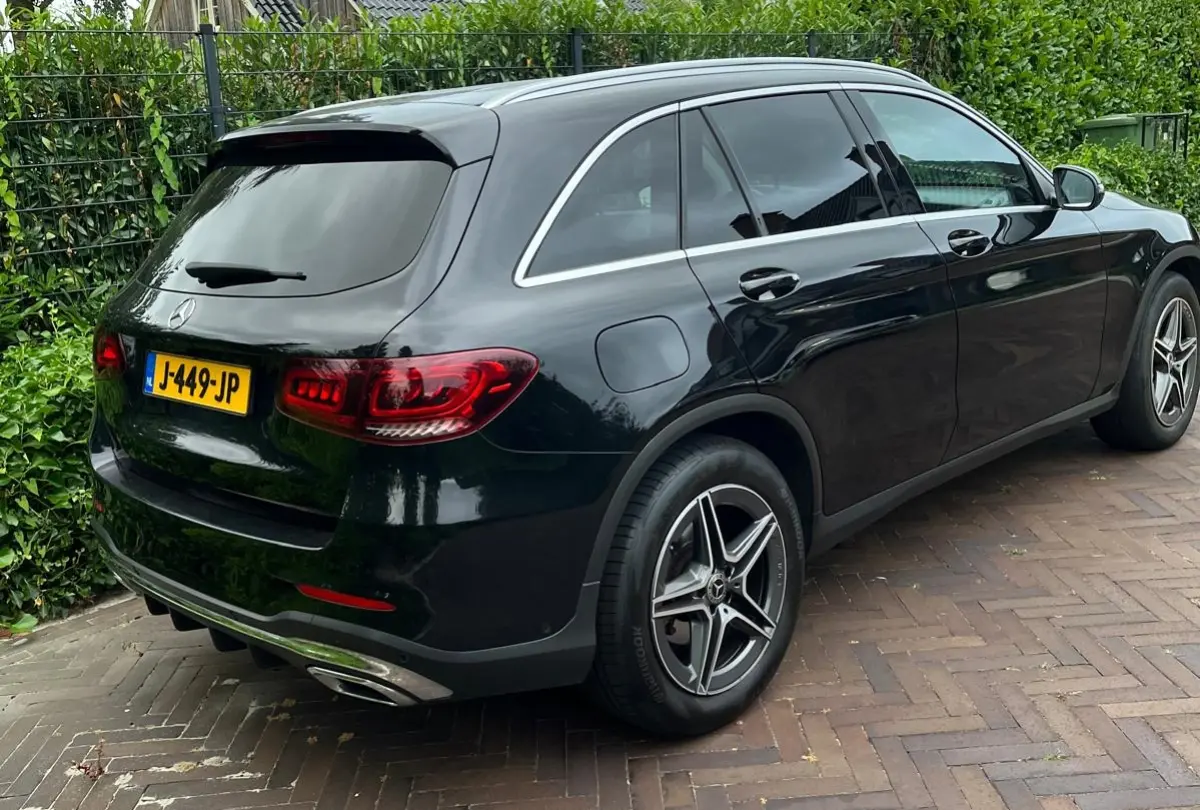 200 4M AMG ** LED, MBUX+, PRIVACY, SPIEGEL- PACK, 19-inch LMV, DODE HOEK ** UNFALLFREI - VOL. MB-ONDERH. ** ** INFORMEER OOK NAAR ONZE AANTREKKELIJKE FINANCIAL-LEASE TARIEVEN **