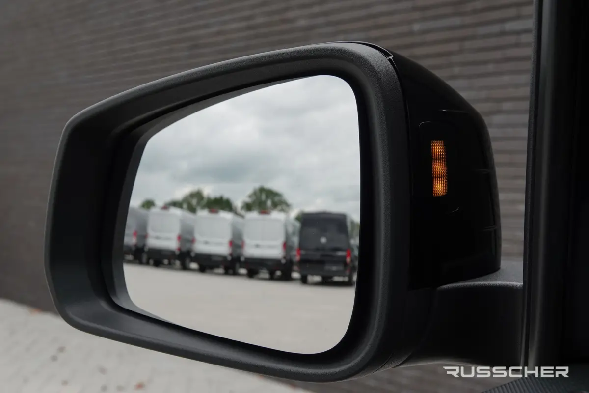 L1 | 2.0Tdi 122Pk Aut. | Style | Stoel-Stoel | Achteruitrijcamera | 17'' | Starlight Blue