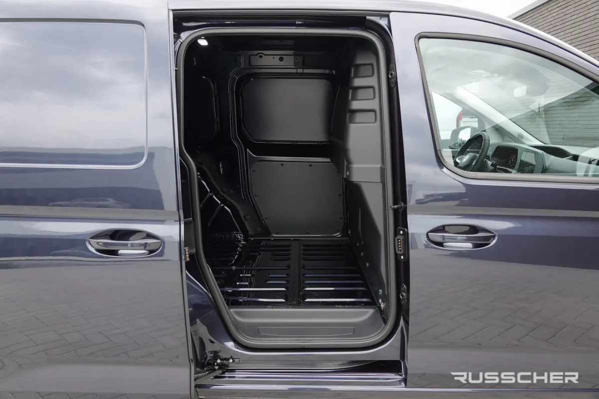 L1 | 2.0Tdi 122Pk Aut. | Style | Stoel-Stoel | Achteruitrijcamera | 17'' | Starlight Blue