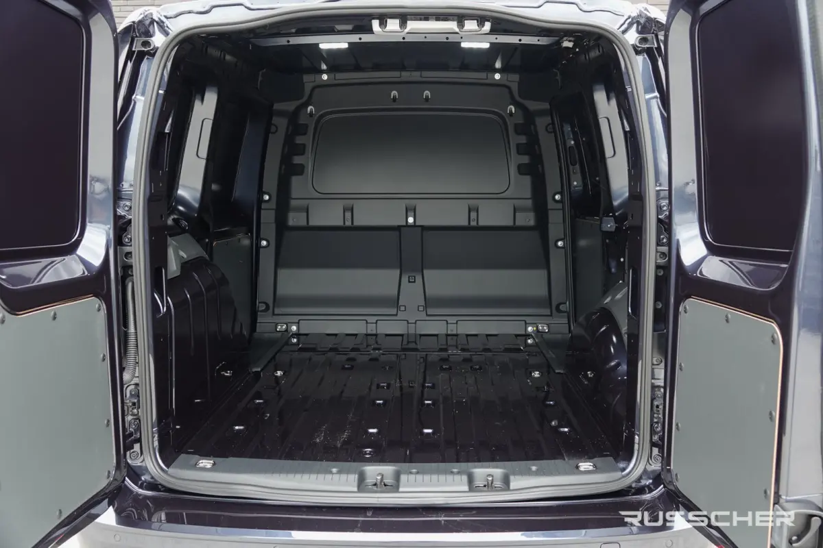 L1 | 2.0Tdi 122Pk Aut. | Style | Stoel-Stoel | Achteruitrijcamera | 17'' | Starlight Blue