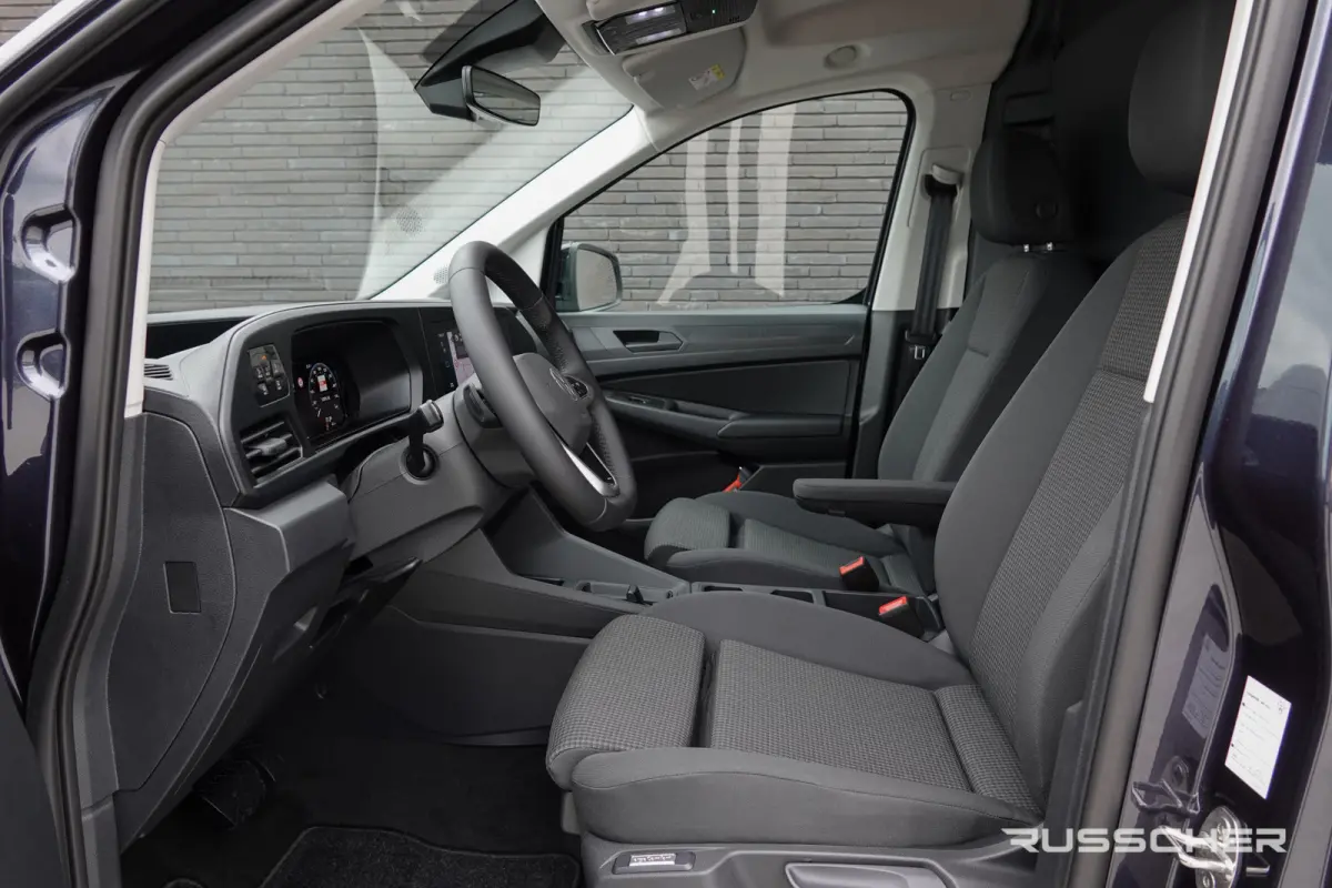 L1 | 2.0Tdi 122Pk Aut. | Style | Stoel-Stoel | Achteruitrijcamera | 17'' | Starlight Blue