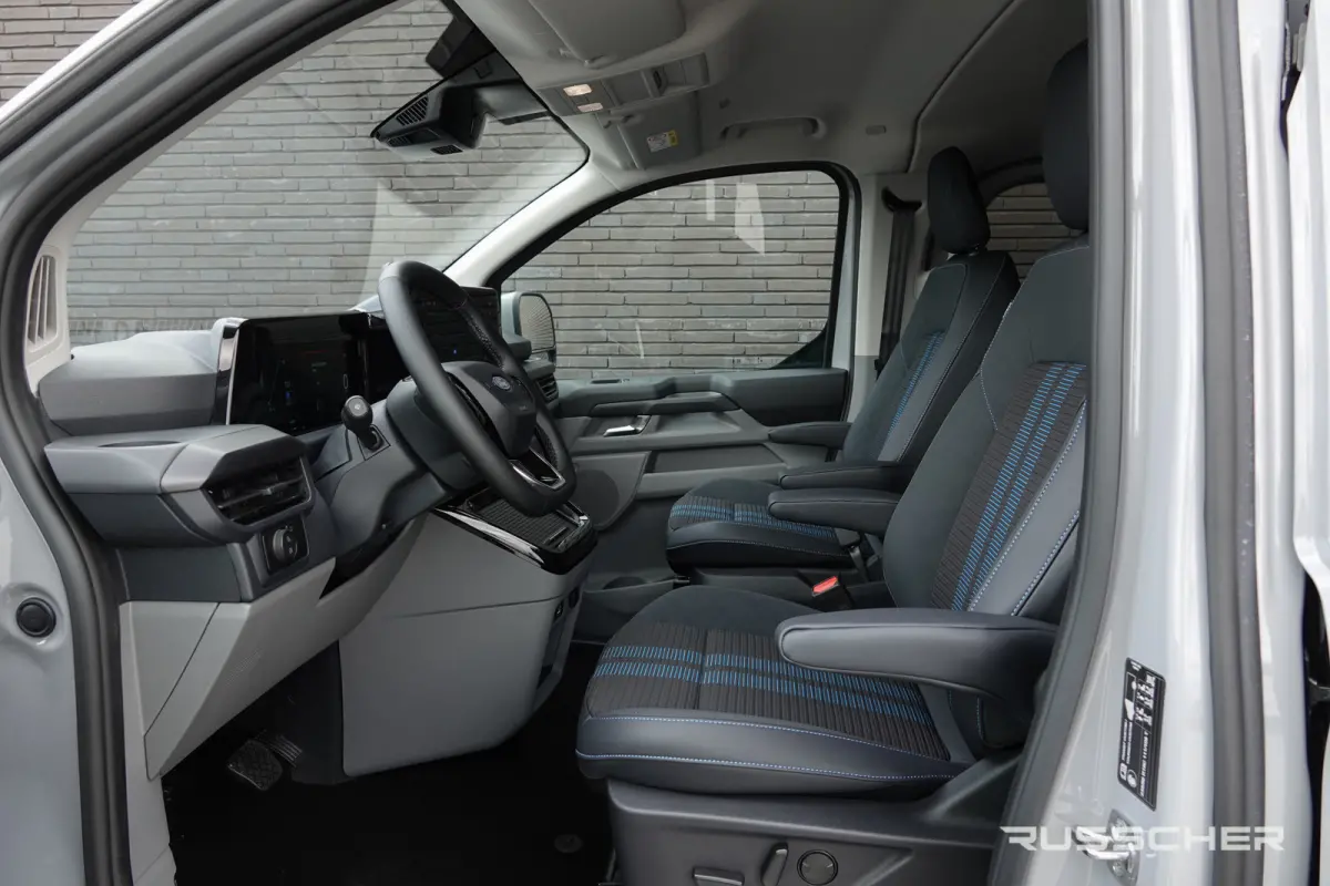 E-Transit L2H1 218Pk Aut. | | Nieuwe 71kWh Accu | 5-Persoons | Elektrisch | Sport 320 | 360° Camera | 19''