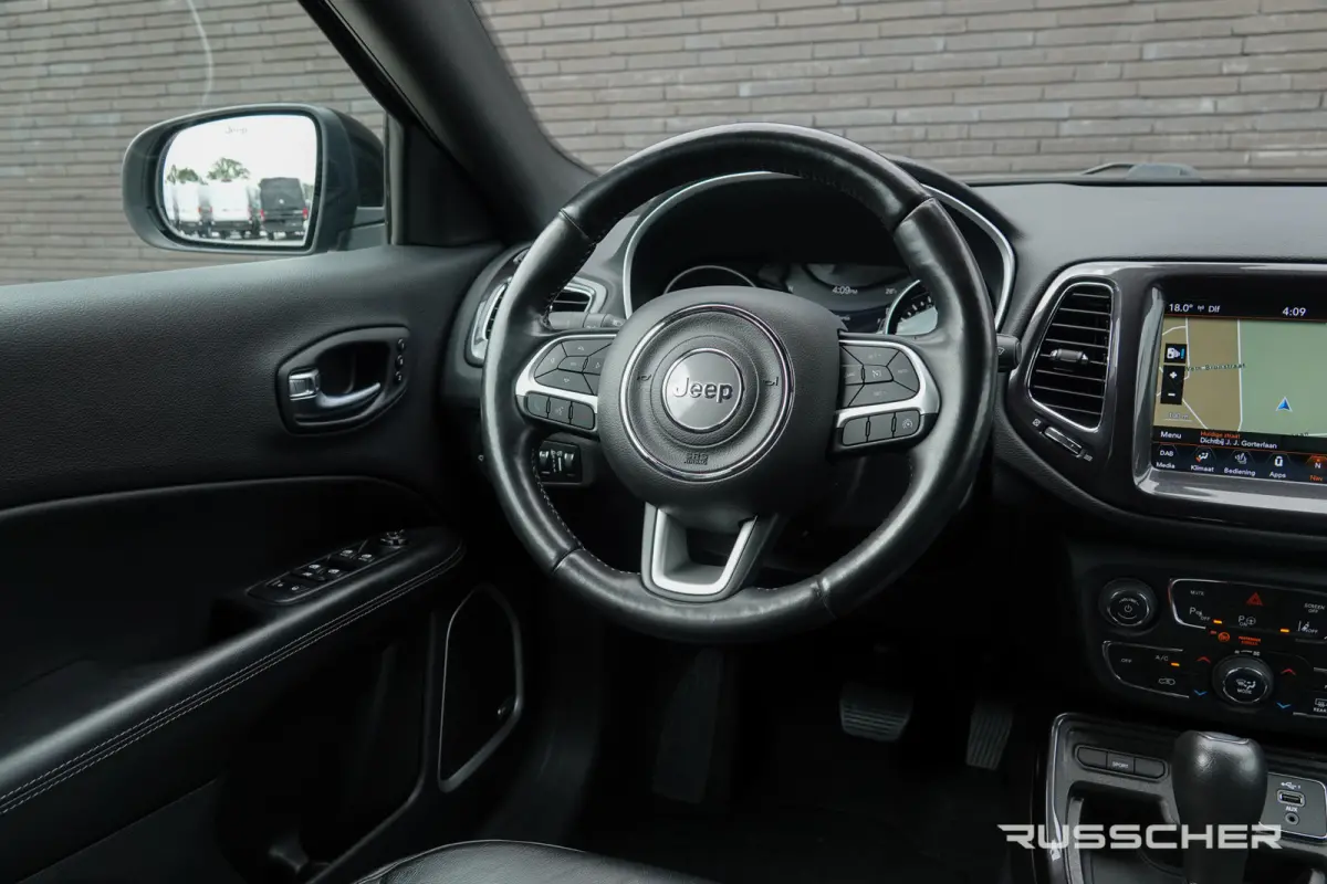 1.3T S 150Pk Aut. | Panoramadak | Leder | Achteruitrijcamera | 19''
