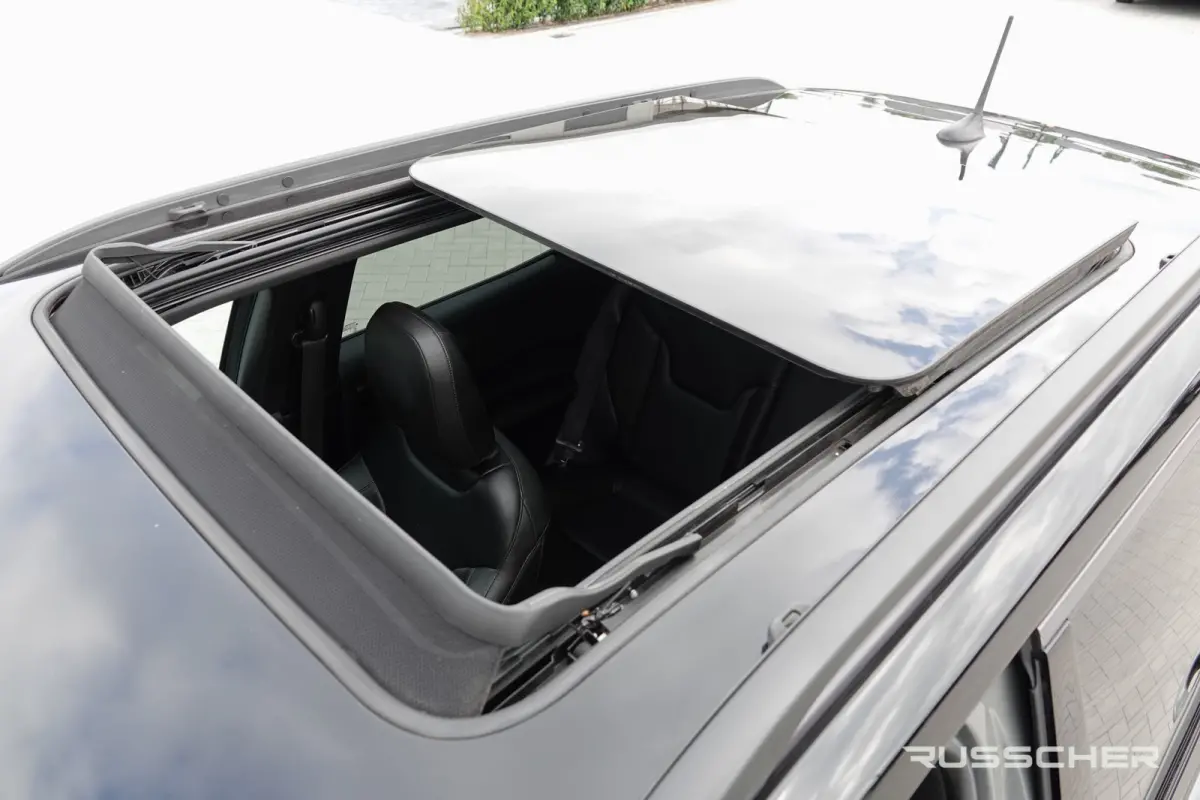 1.3T S 150Pk Aut. | Panoramadak | Leder | Achteruitrijcamera | 19''