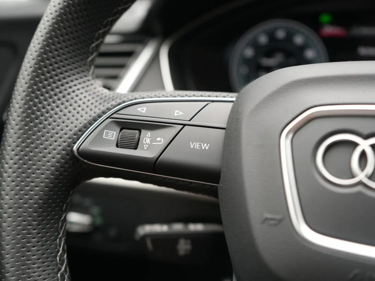 50 TFSI e S Line PHEV 300pk Dealer O.H. | Matrix LED | 360 Camera | Bang & Olufsen Audio | Sfeerverlichting | Keyless | Elektrische Sportstoelen Verwarmd | Navigatie | DAB | Cruise Control |
