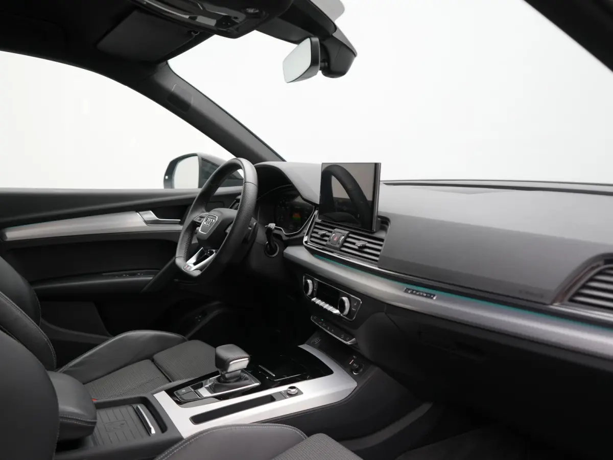 50 TFSI e S Line PHEV 300pk Dealer O.H. | Matrix LED | 360 Camera | Bang & Olufsen Audio | Sfeerverlichting | Keyless | Elektrische Sportstoelen Verwarmd | Navigatie | DAB | Cruise Control |