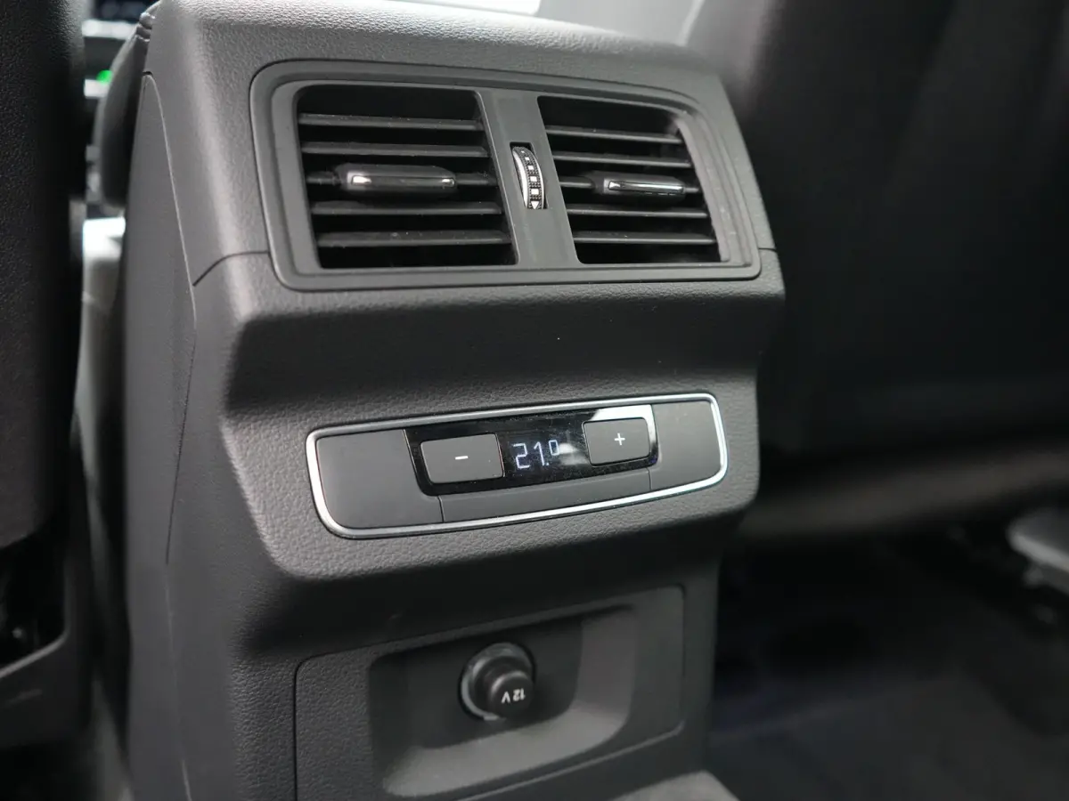 50 TFSI e S Line PHEV 300pk Dealer O.H. | Matrix LED | 360 Camera | Bang & Olufsen Audio | Sfeerverlichting | Keyless | Elektrische Sportstoelen Verwarmd | Navigatie | DAB | Cruise Control |