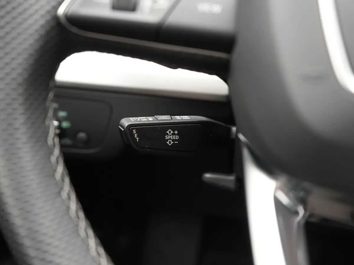 50 TFSI e S Line PHEV 300pk Dealer O.H. | Matrix LED | 360 Camera | Bang & Olufsen Audio | Sfeerverlichting | Keyless | Elektrische Sportstoelen Verwarmd | Navigatie | DAB | Cruise Control |