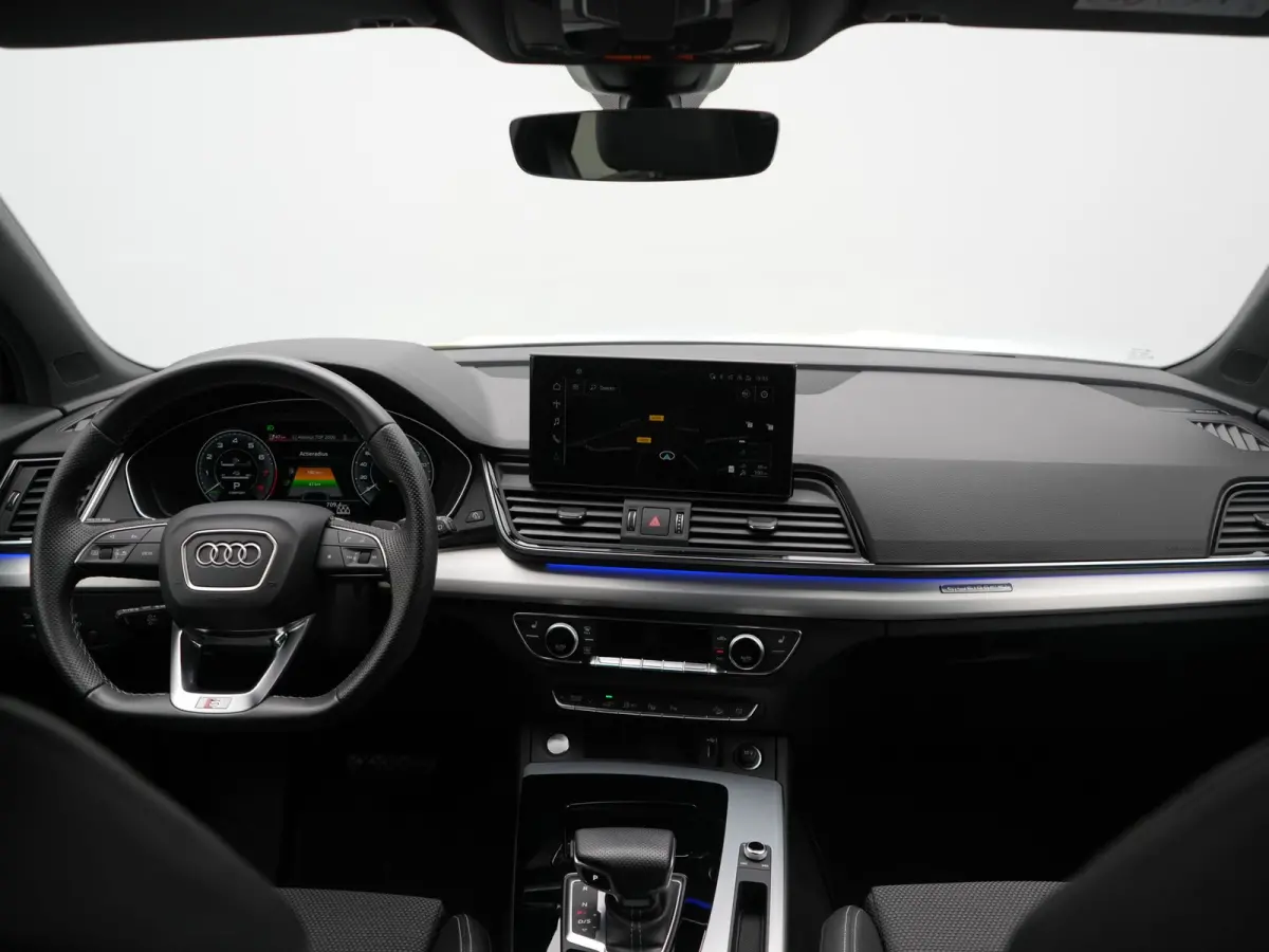 50 TFSI e S Line PHEV 300pk Dealer O.H. | Matrix LED | 360 Camera | Bang & Olufsen Audio | Sfeerverlichting | Keyless | Elektrische Sportstoelen Verwarmd | Navigatie | DAB | Cruise Control |