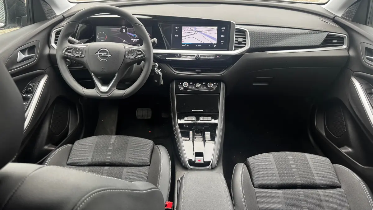 1.2 TURBO 130PK LEVEL 4 GS AUTOMAAT / NAVI / LEDER / CLIMA / LED / PDC / AGR / 18" LMV / CAMERA / WINTERPAKKET / BLUETOOTH / CRUISECONTROL / 1E EIGENAAR / NIEUWSTAAT !!