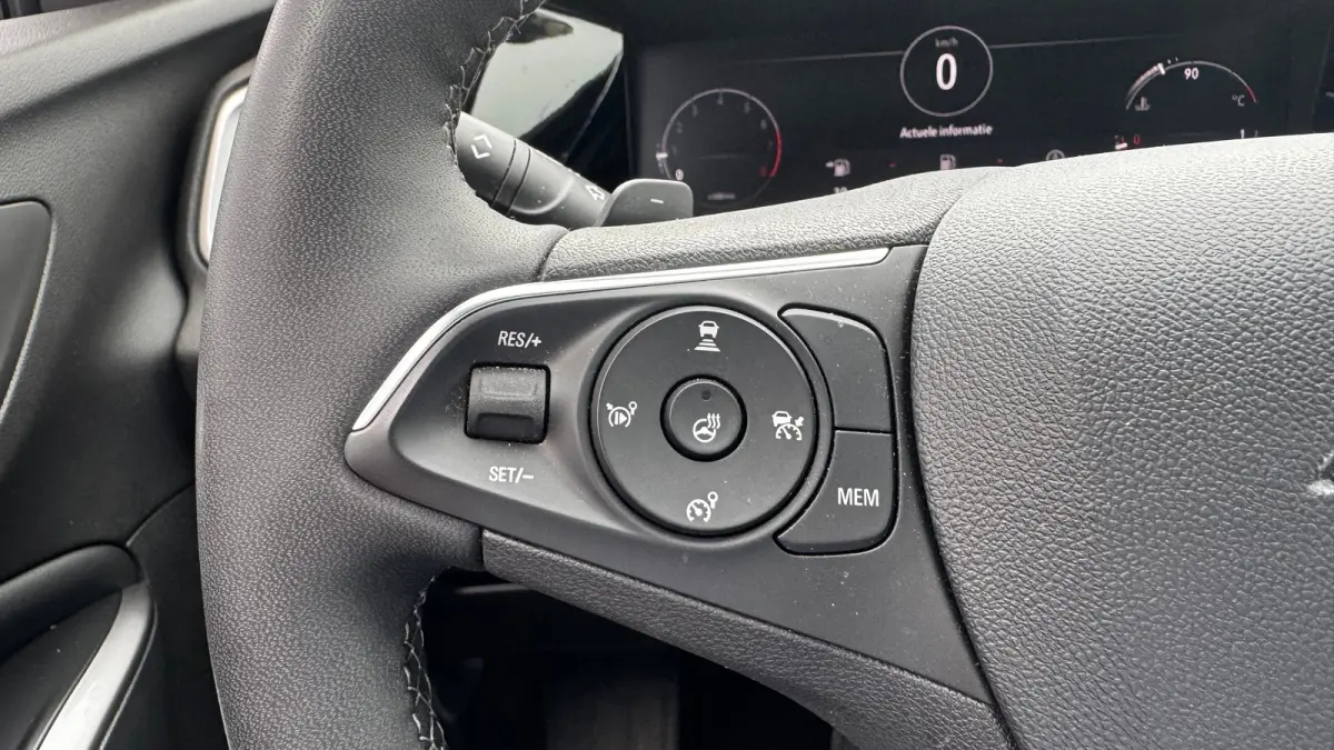 1.2 TURBO 130PK LEVEL 4 GS AUTOMAAT / NAVI / LEDER / CLIMA / LED / PDC / AGR / 18" LMV / CAMERA / WINTERPAKKET / BLUETOOTH / CRUISECONTROL / 1E EIGENAAR / NIEUWSTAAT !!
