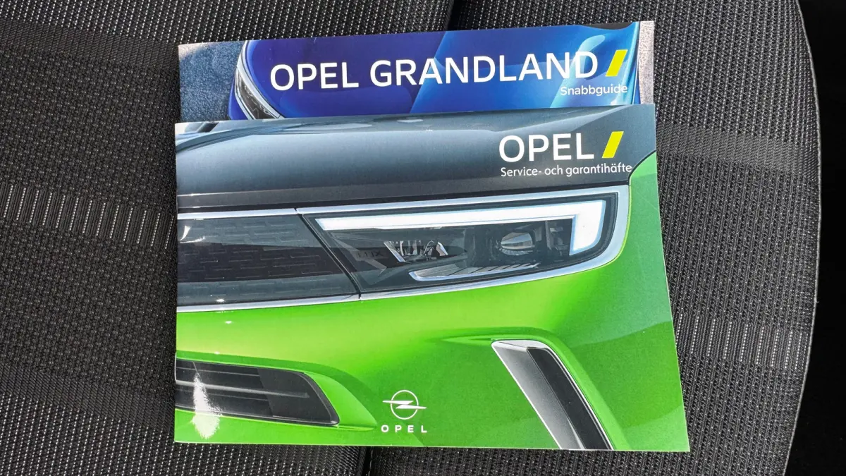 1.2 TURBO 130PK LEVEL 4 GS AUTOMAAT / NAVI / LEDER / CLIMA / LED / PDC / AGR / 18" LMV / CAMERA / WINTERPAKKET / BLUETOOTH / CRUISECONTROL / 1E EIGENAAR / NIEUWSTAAT !!