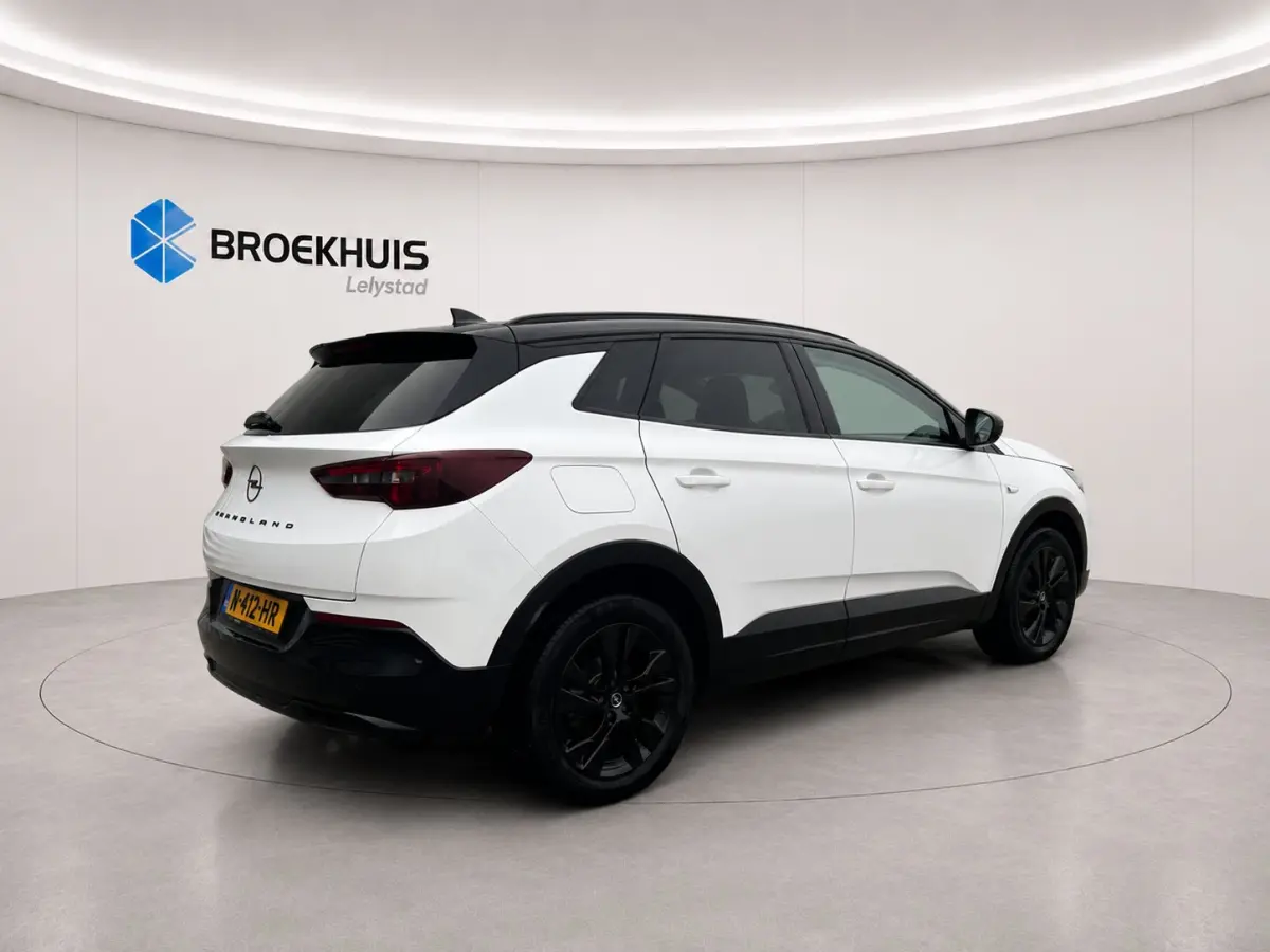 1.2 TURBO 130PK LEVEL 4 GS AUTOMAAT / NAVI / LEDER / CLIMA / LED / PDC / AGR / 18" LMV / CAMERA / WINTERPAKKET / BLUETOOTH / CRUISECONTROL / 1E EIGENAAR / NIEUWSTAAT !!