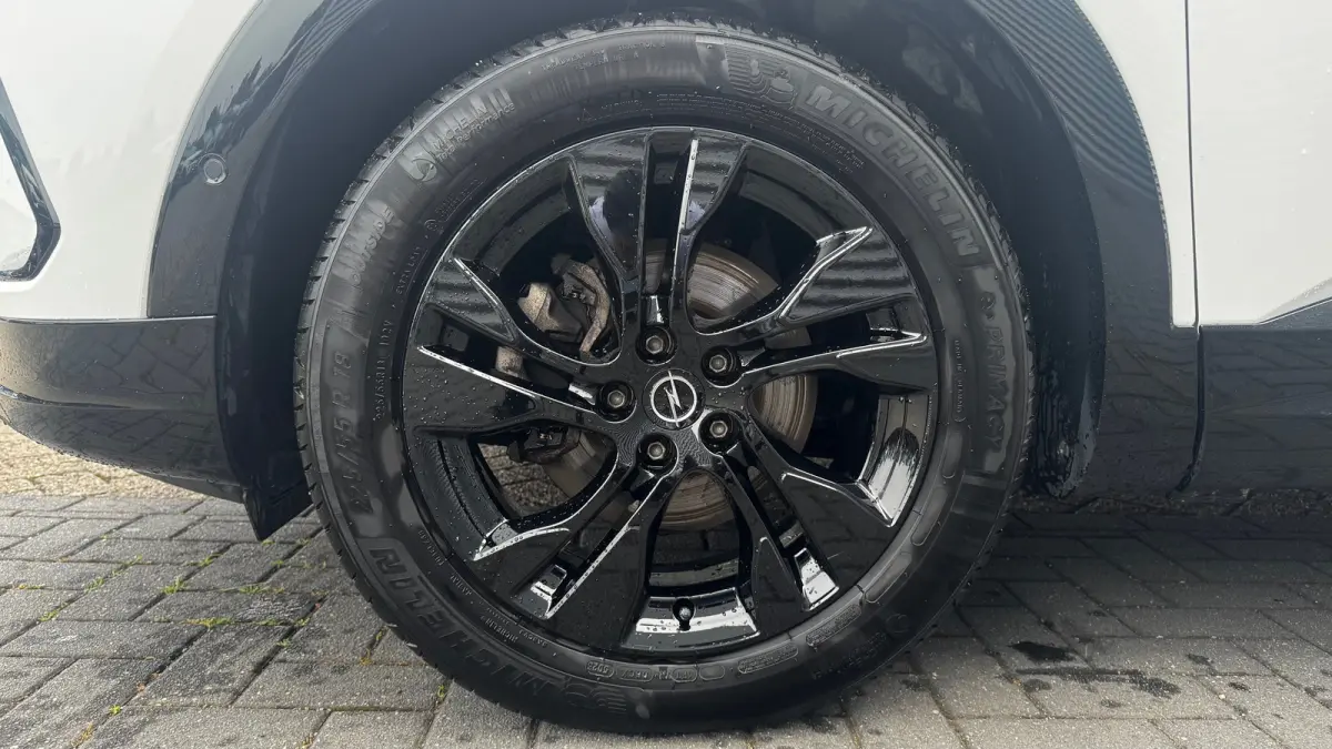 1.2 TURBO 130PK LEVEL 4 GS AUTOMAAT / NAVI / LEDER / CLIMA / LED / PDC / AGR / 18" LMV / CAMERA / WINTERPAKKET / BLUETOOTH / CRUISECONTROL / 1E EIGENAAR / NIEUWSTAAT !!