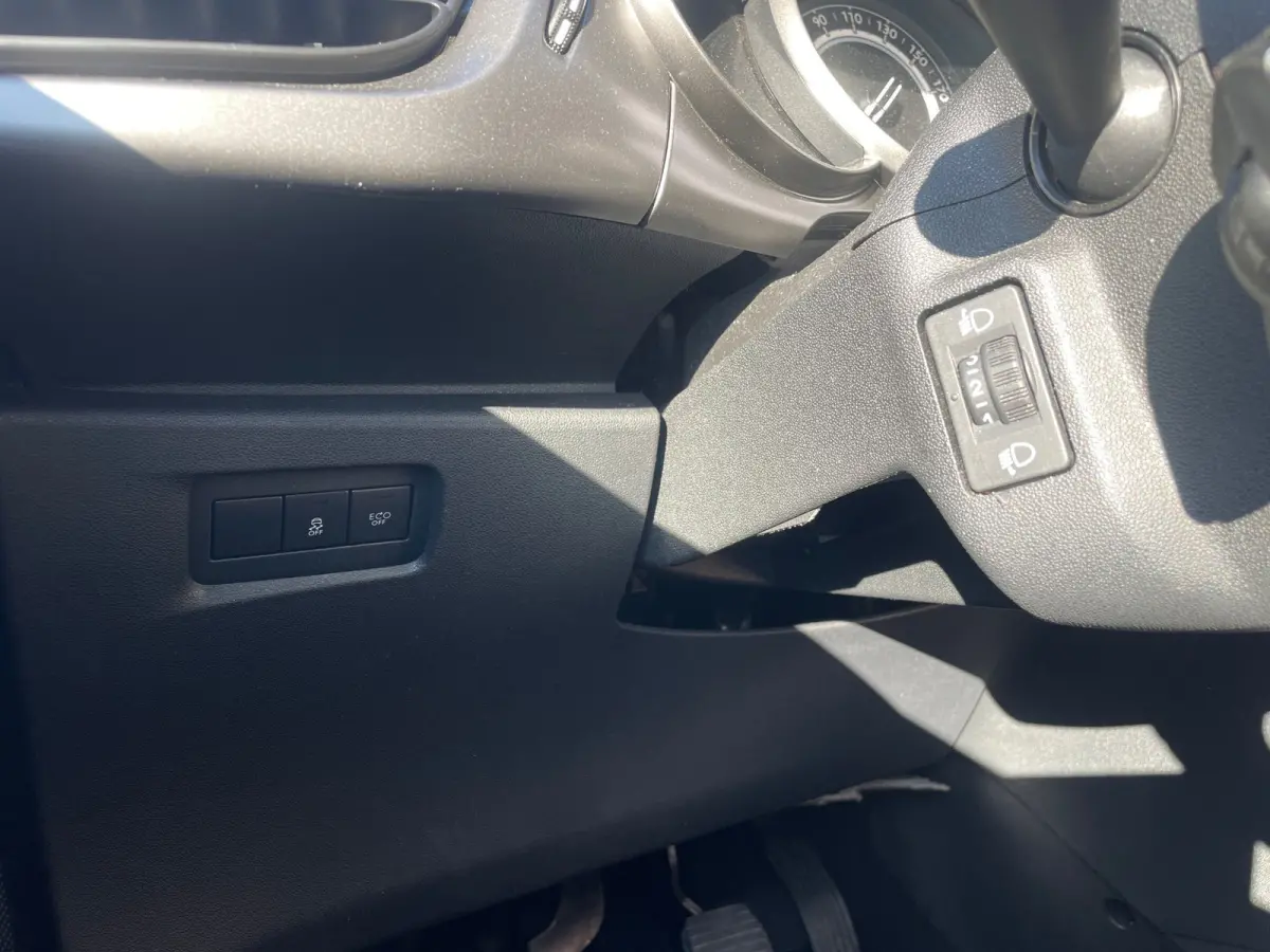 1.6 BlueHDi Feel Edition