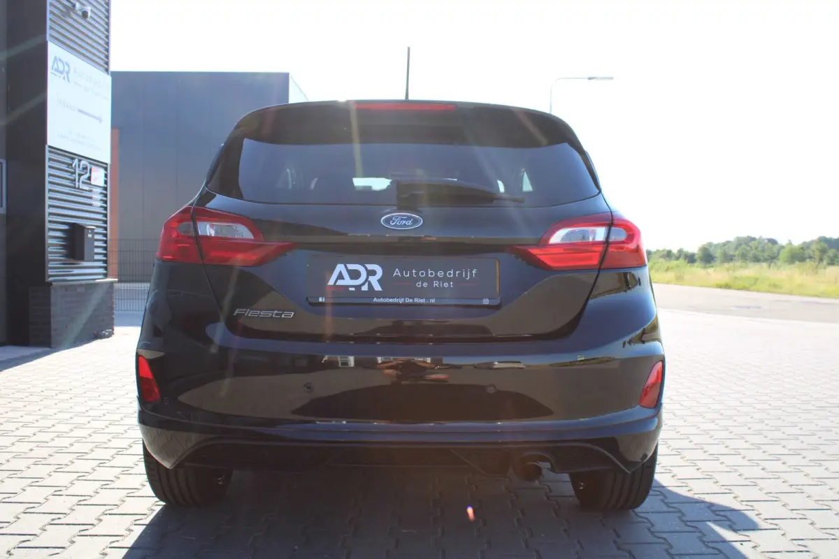 ST-LINE/17''LM/PDC ACHTER/NAVI/APPLECARPLAY/STOELVER/VOLL