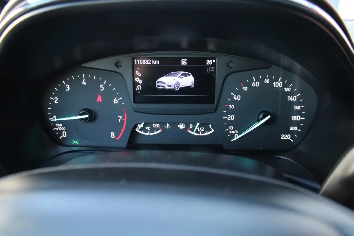 ST-LINE/17''LM/PDC ACHTER/NAVI/APPLECARPLAY/STOELVER/VOLL