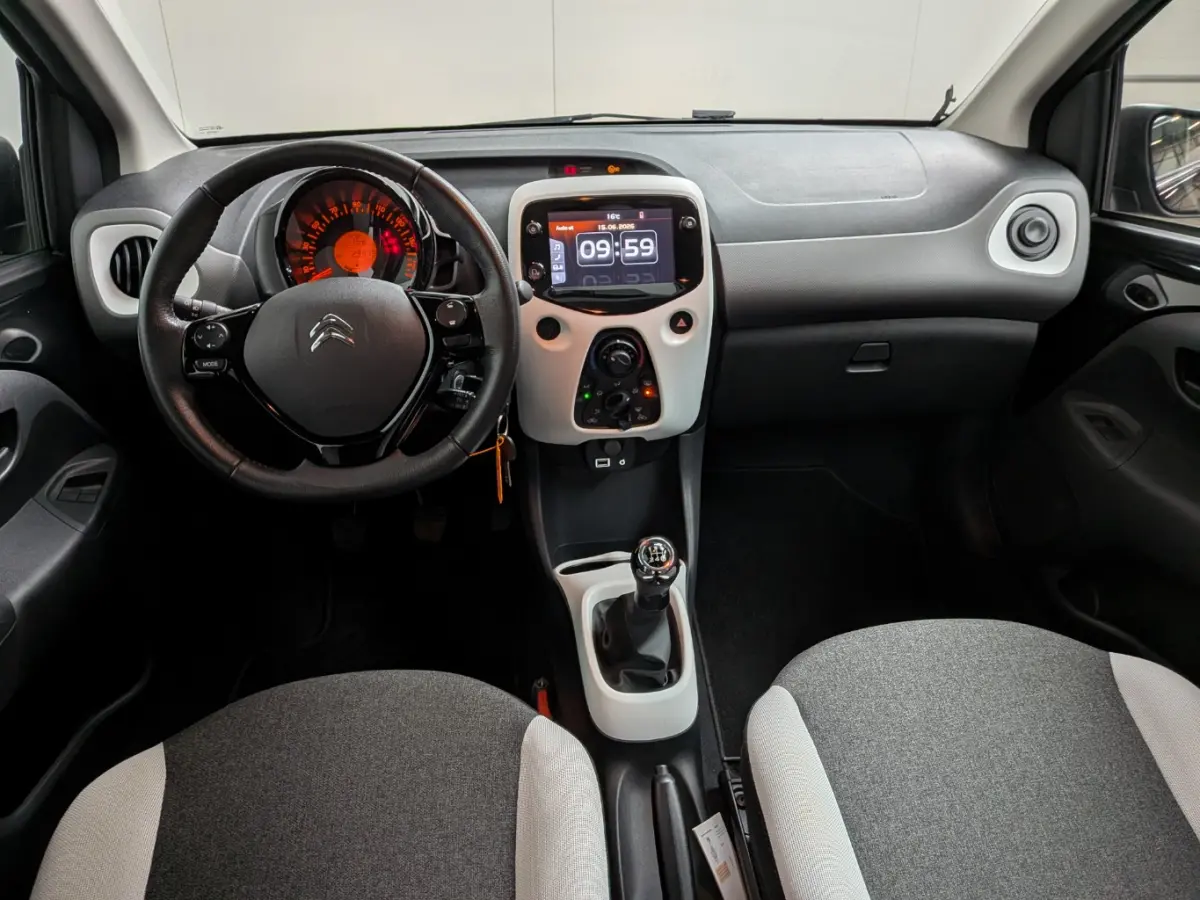 1.0 VTi Millenium Airco | ApplecarPlay/ Android Auto | DAB | Leuke Auto ! |