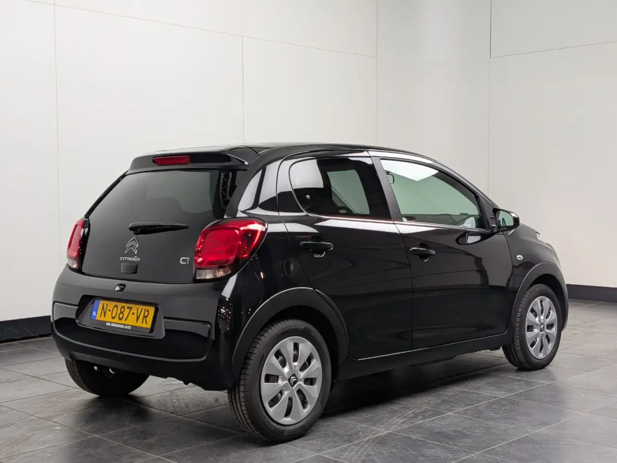 1.0 VTi Millenium Airco | ApplecarPlay/ Android Auto | DAB | Leuke Auto ! |