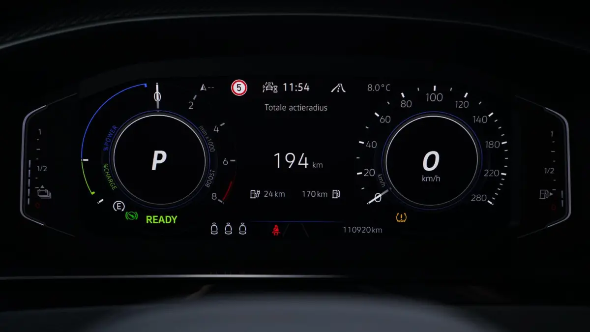 1.4 TSI eHybrid R-Line Business+ Nap SOH 92% 1e Eig. Apple Carplay Camera Winterpakket Led Matrix