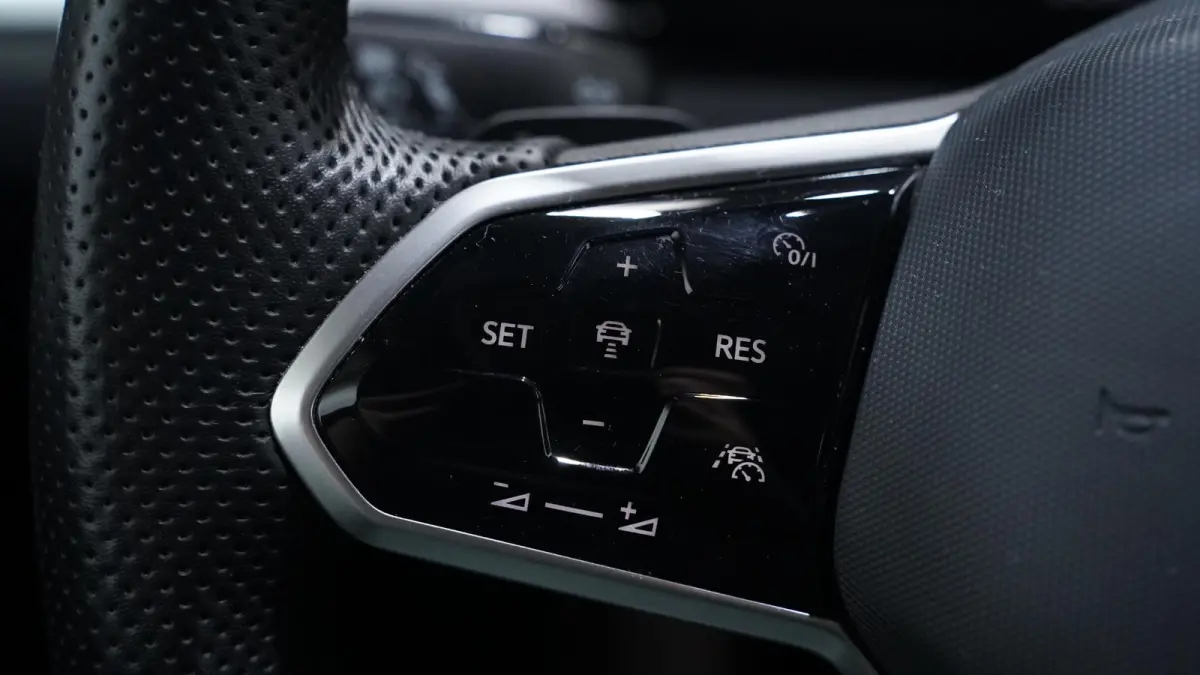 1.4 TSI eHybrid R-Line Business+ Nap SOH 92% 1e Eig. Apple Carplay Camera Winterpakket Led Matrix