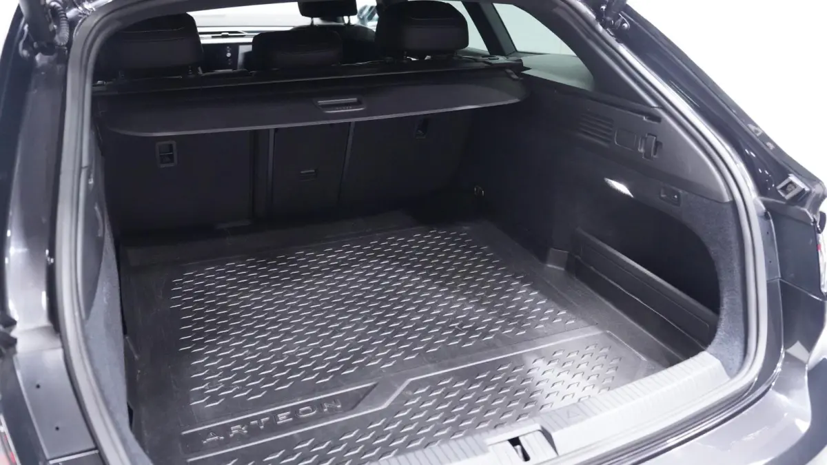 1.4 TSI eHybrid R-Line Business+ Nap SOH 92% 1e Eig. Apple Carplay Camera Winterpakket Led Matrix