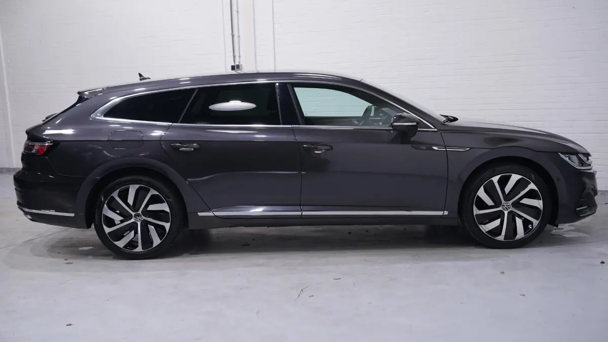 1.4 TSI eHybrid R-Line Business+ Nap SOH 92% 1e Eig. Apple Carplay Camera Winterpakket Led Matrix