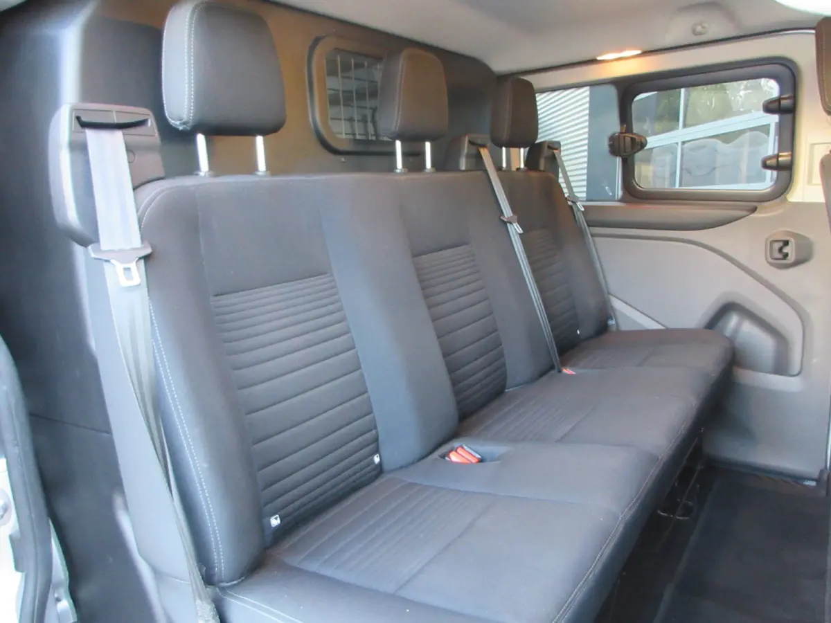 320 2.0 TDCI L2, Limited, DC, Dubbel Cabine, LED, 2x schuifdeur, Camera.