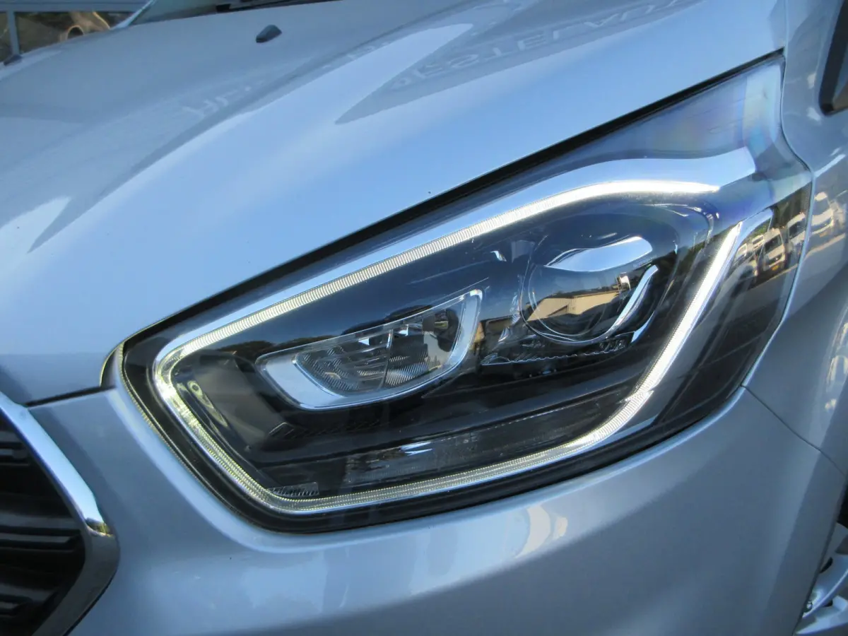 320 2.0 TDCI L2, Limited, DC, Dubbel Cabine, LED, 2x schuifdeur, Camera.